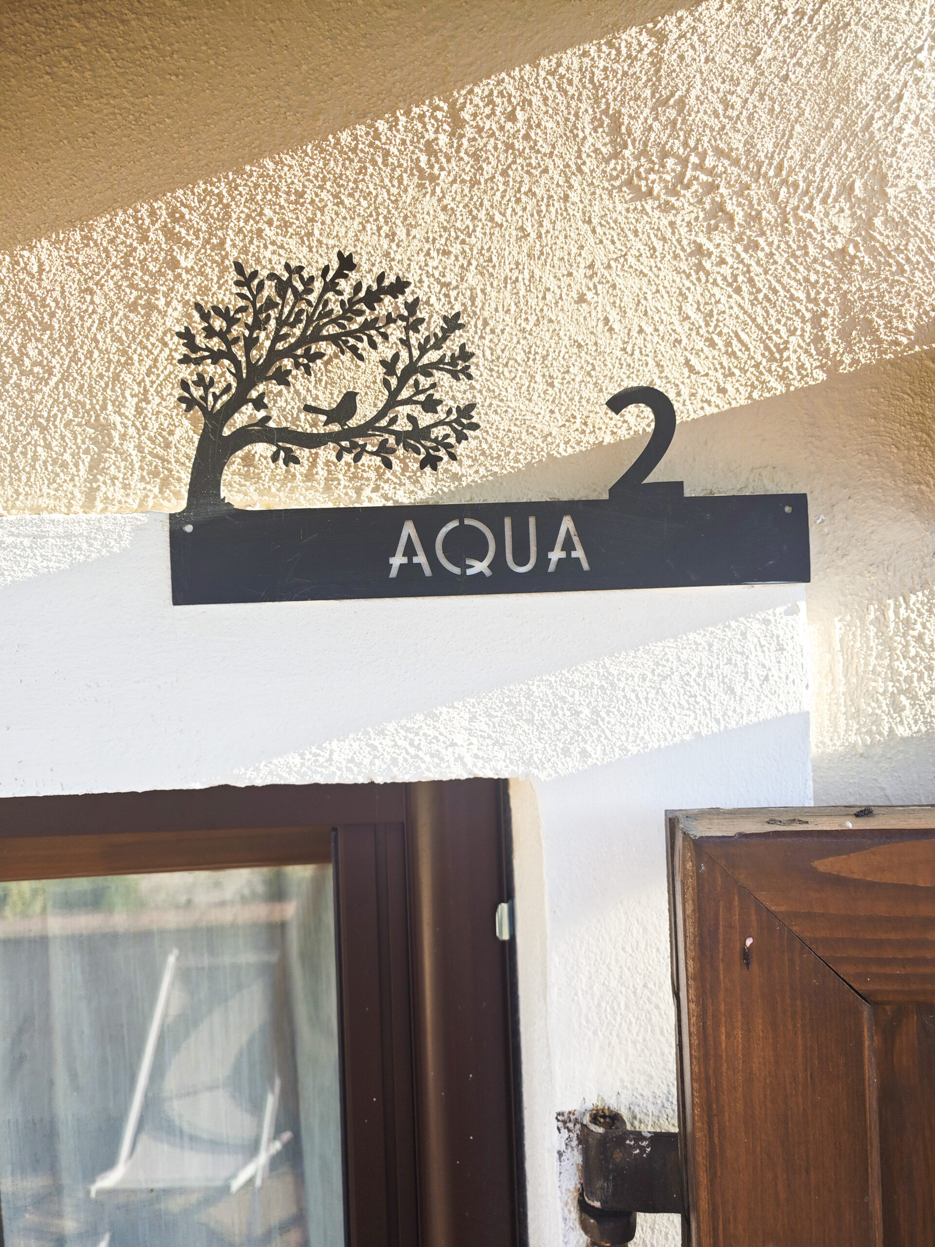 AQUA_195